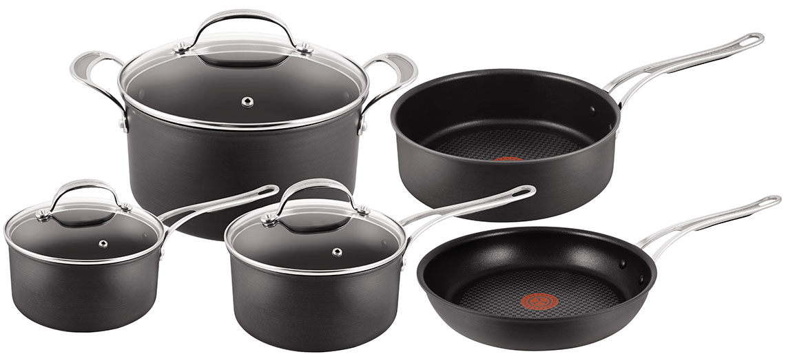 The WB Supermarkets Cookupastorm with Jamie Oliver pots